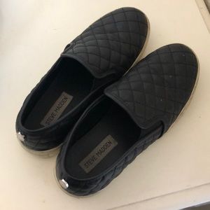 steve madden black slip on shoes